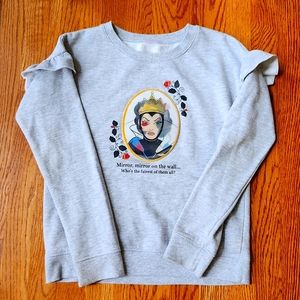 Disney Snow White/ Evil Queen sweatshirt Sz XL